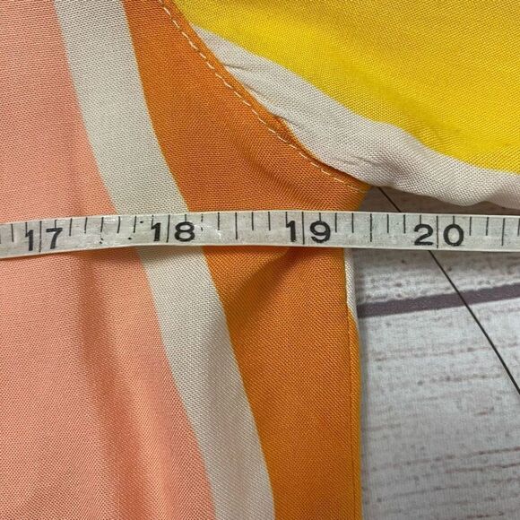 No boundaries brand new button down multicolor short sleeve blouse - Picture 9 of 10